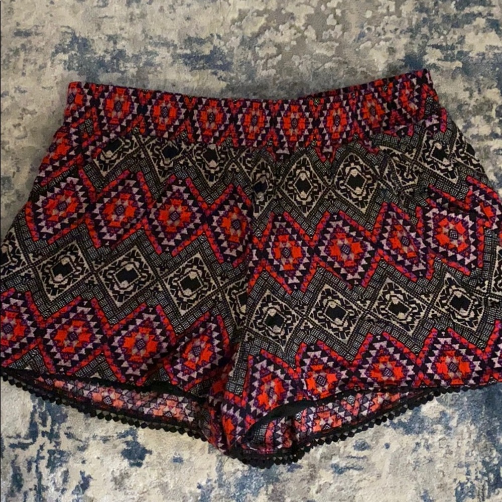 Socialite Shorts
